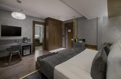 The Wings Hotel