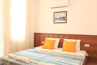 Deniz Apartment