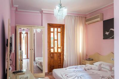 La Nova Hotel