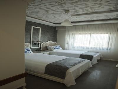 Lion Park Suits & Residence