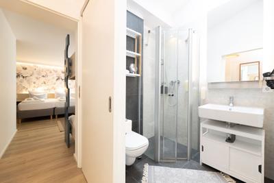 Little Suite Apartments