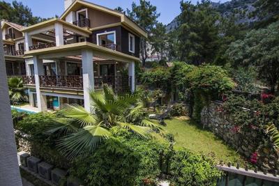 Villa Violet 1 by Villamnet
