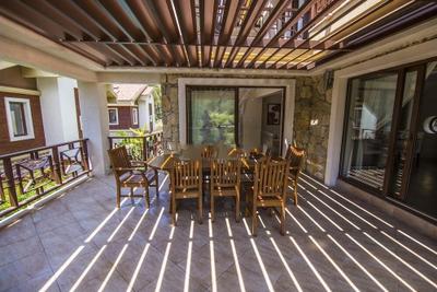 Villa Violet 1 by Villamnet