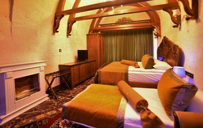Mnr Cave Hotel