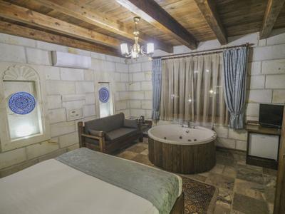 Zara Cave Hotel