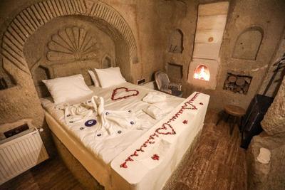 Mahperi Cappadocia Cave Suit