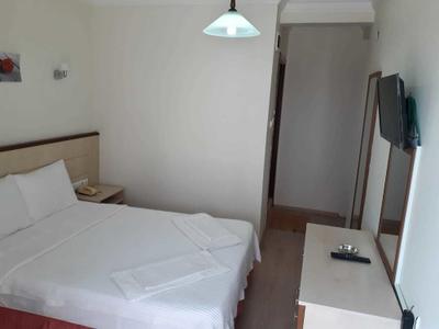 Ayhan Otel