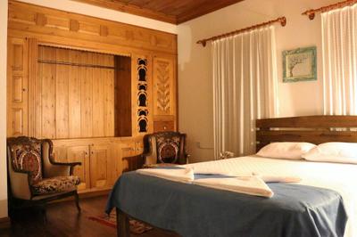 Otel Manolian