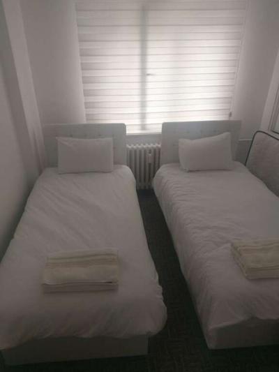 White Suite & Apartments