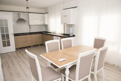 Vedia Apart