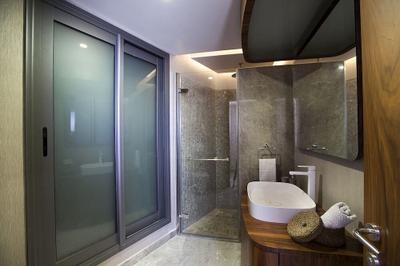 Important Group Villa Adam Residence