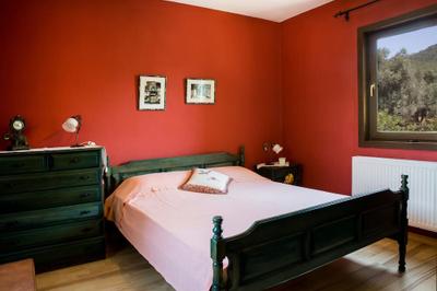 Important Group Villa Costa