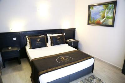 Dream Palace Hotel