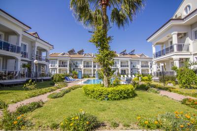 Sea Heaven Legend Apartments