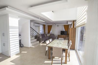 Villa Frezya by Villamnet