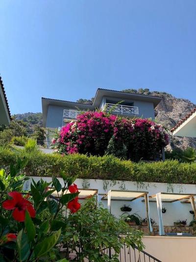 Villa Eslem by Villamnet