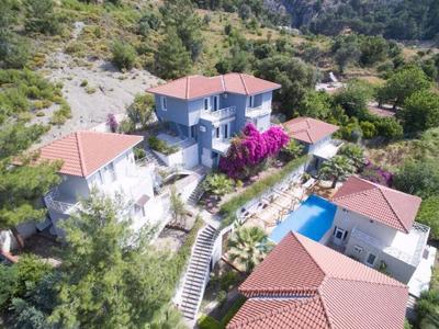 Villa Eslem by Villamnet