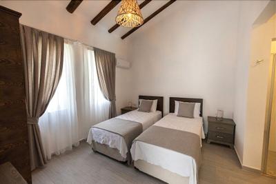 Villa Daisy 3 by Villamnet