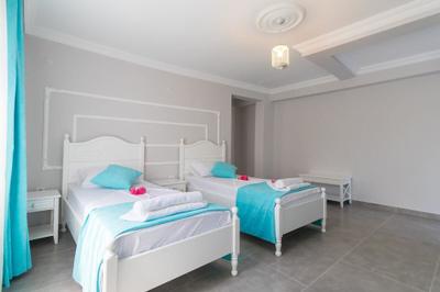 Karia Konuk Evi