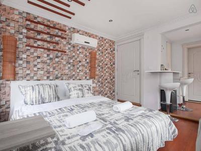 Euro Pera Apartment