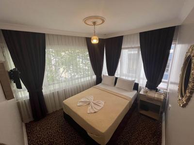 Metropol Hotel 2