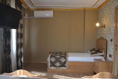 La Casa Suites
