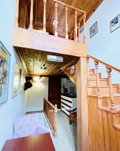 Qonaq Hotel & Suites