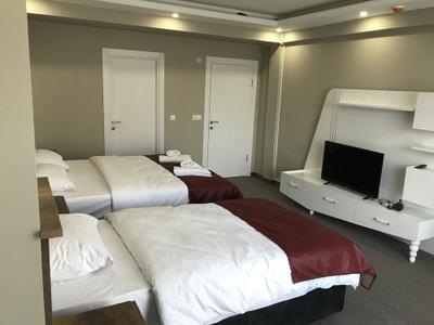 Cnr Hotel