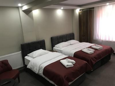 Cnr Hotel