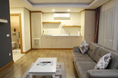 Fly Suites