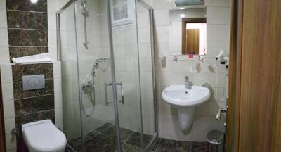 Midi Suites & Hotel