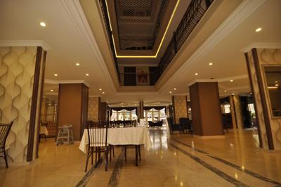 Club Dorado Hotel