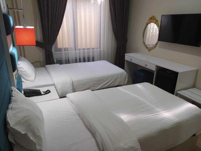 Athena Life Hotel