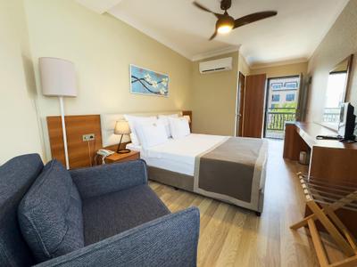 Uras Beach Hotel