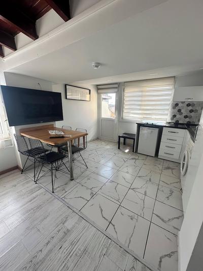Isthouse Ii