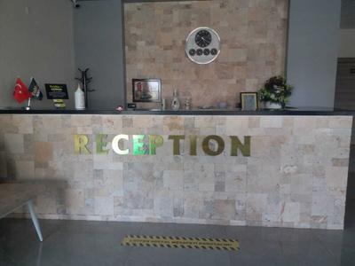 Tone Otel