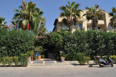 Hibiscus Apart & Garden