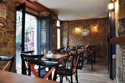 Feslegen Otel