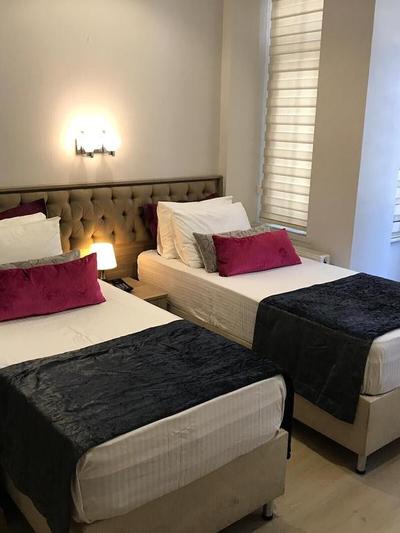 Port Di Pera Hotel