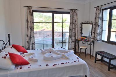 Merla Kas Villa Otel