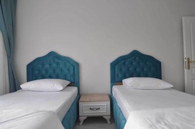 Rosalinda Apartments