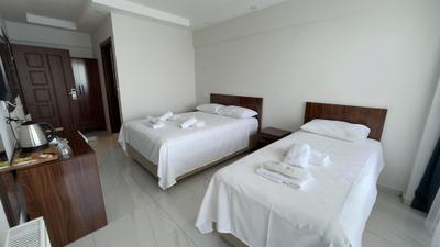 The Lavington Beach Hotel