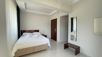 The Lavington Beach Hotel