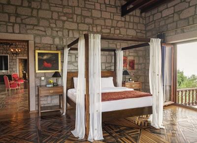 Simurg Inn