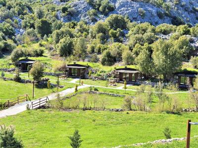 Milyos Hobbit Hotel