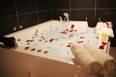 Oneday Suit Hotel