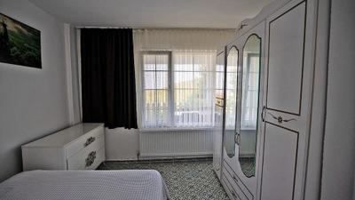 Kahraman Apart