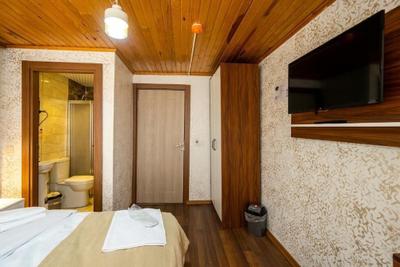 Candy Hotel