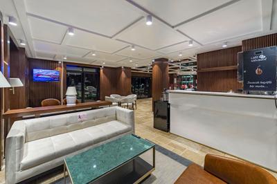 Marisstone Hotel Villa