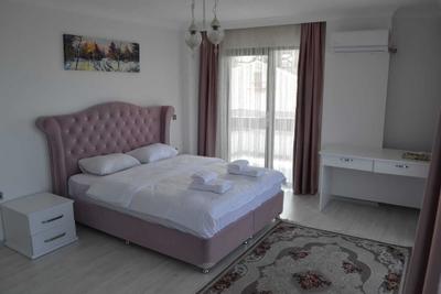 Shahin Golden Hotel